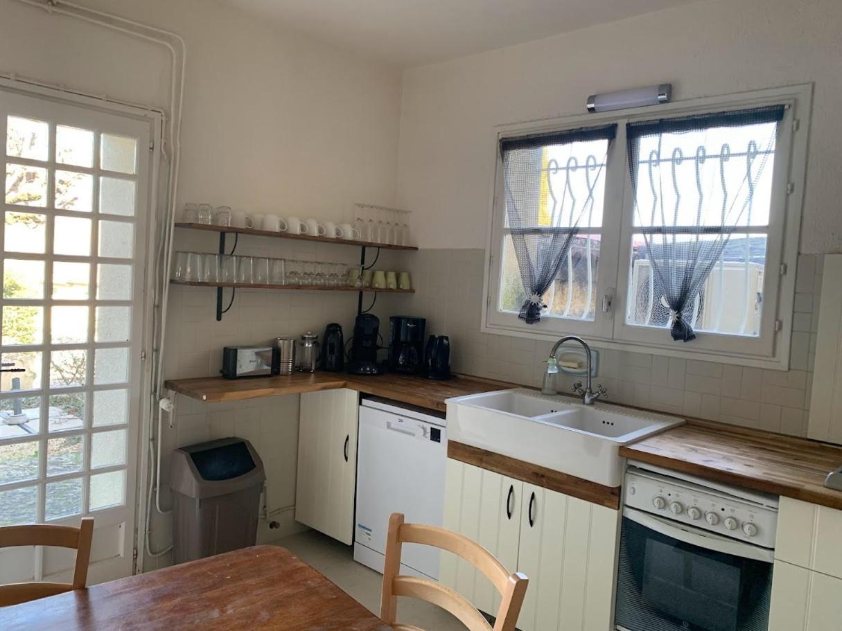 Chambres Et Table D'Hotes Au Brabo Mormoiron Zimmer foto